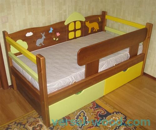 drveni bočni krevet