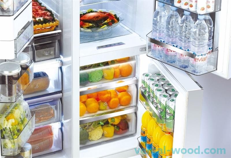 Двойните хладилници Daewoo един до друг имат доста големи обеми, които достигат 800 литра