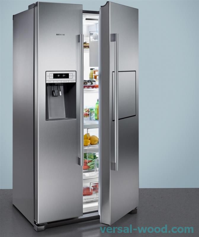 Едно до друго хладилниците разполагат с фризер в пълен размер, който ви позволява да съхранявате големи продукти