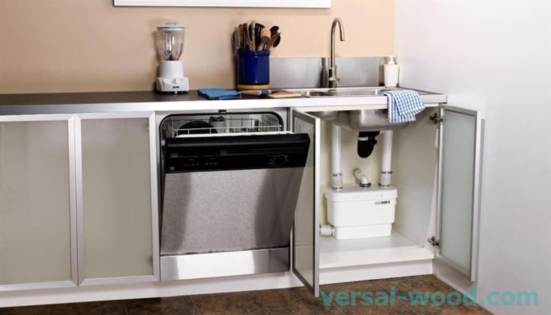 Вбудована посудомийна машина висотою 60 см вважається габаритної моделлю і дозволяє покрити потреби сім'ї, що складається з 4 осіб