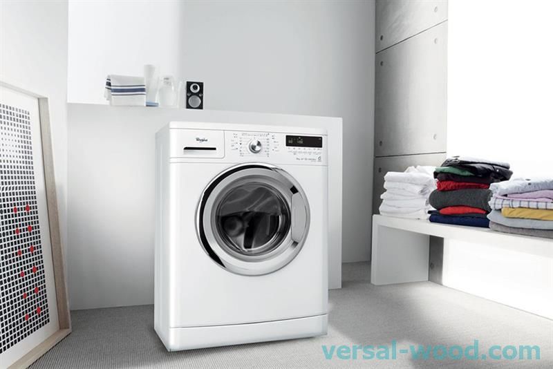 За типом завантаження пральні машини бувають вертикальні і фронтальні