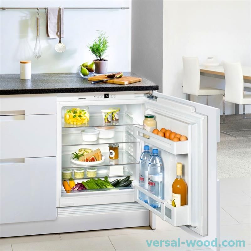 При виборі холодильника, що вбудовується потрібно пам'ятати, що його ціна буде вище, ніж у звичайної моделі