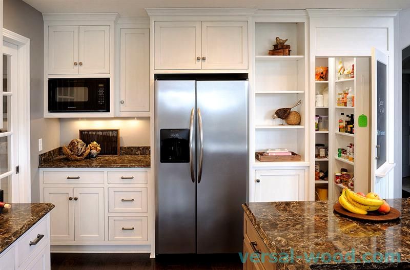 При виборі холодильника, що вбудовується потрібно звертати увагу не тільки на габарити, але і на технічні характеристики і функціональність агрегату