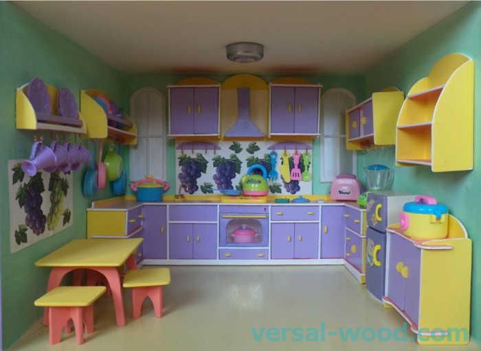 Мебели за кухнята в къщата за кукли