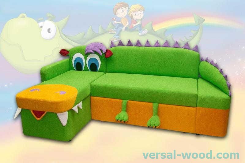 Кутовий диван для дитячої може бути у вигляді мультиплікаційного героя